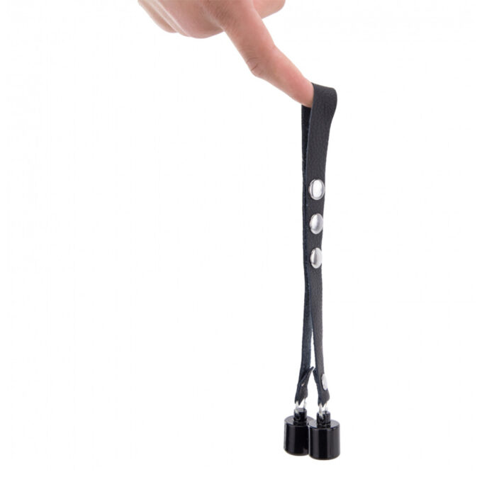 The Red Leather Ball Stretcher With Weights 2 X 50g - Image 3